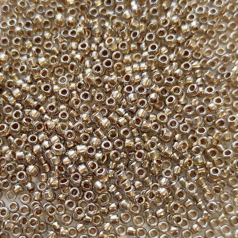 TOHO Round Beads 15/0 Gold-Lined Crystal TR-15-989