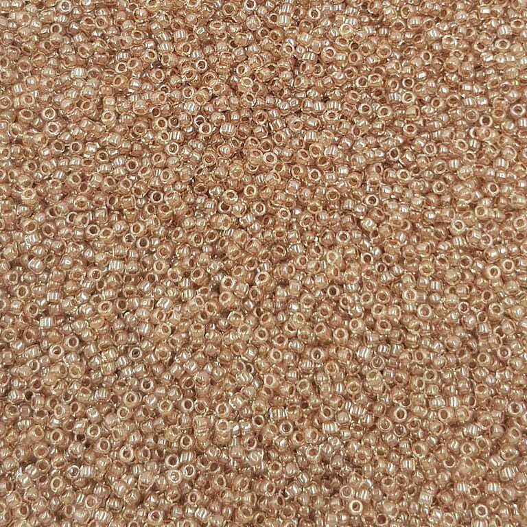 Toho seed beads TR-15-1071