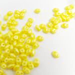 Бусины Matubo MiniDuo Beads, Желтый перламутровый, 4х2.5мм, PB307-0204-24002AL