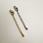 Застежка-краб на цепочке, подвеска "капля", Серебро/Золото, 5x10x65 мм