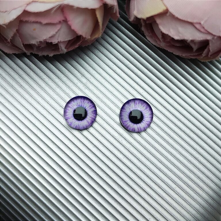 Eye-shaped kabac