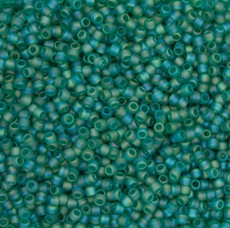 TOHO Round Beads 8/0 Transparent-Rainbow-Frosted Dark Peridot TR-08-164BF